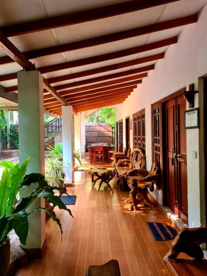 Habarana Dulwan Guest House Exterior foto